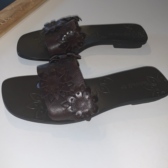 Timberland Shoes - Womens Timberland leather slides